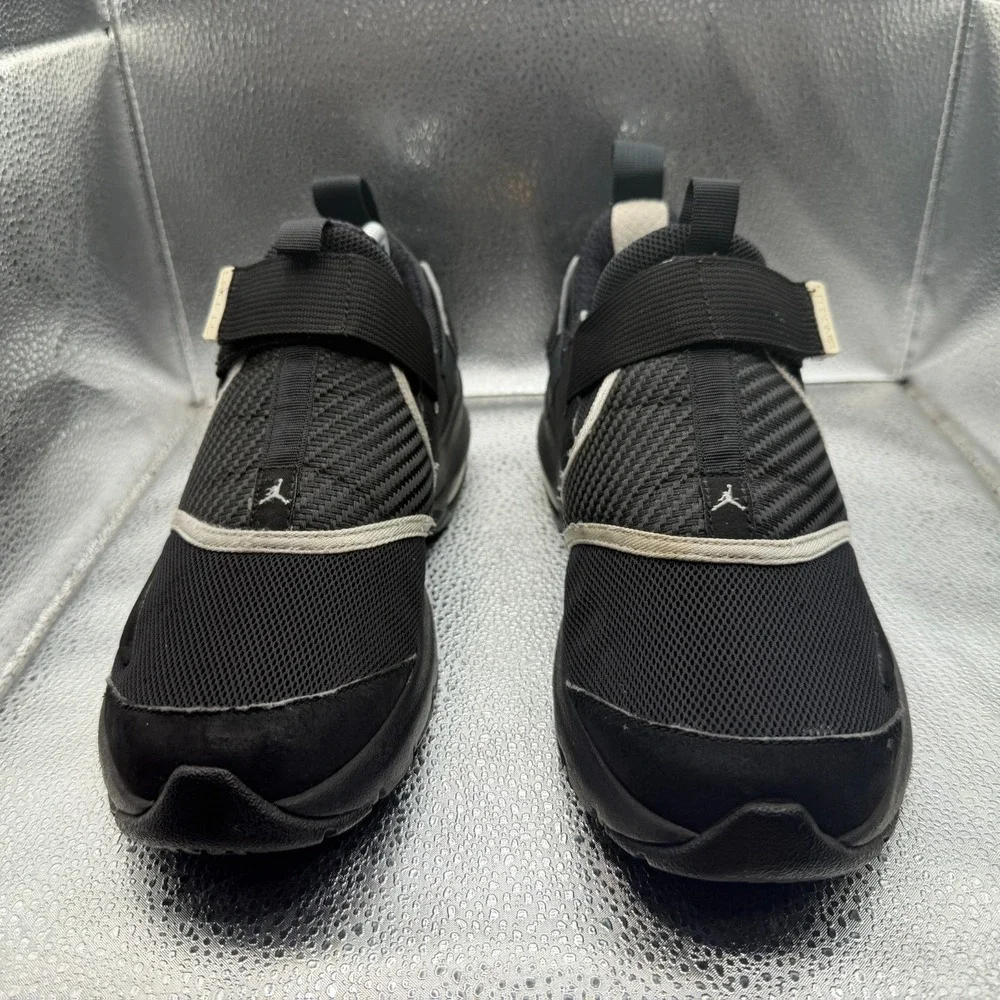 Size‎ 8.5 Air Jordan Trunner 11 LX Black White Mens Athletic Sneakers 453843-001